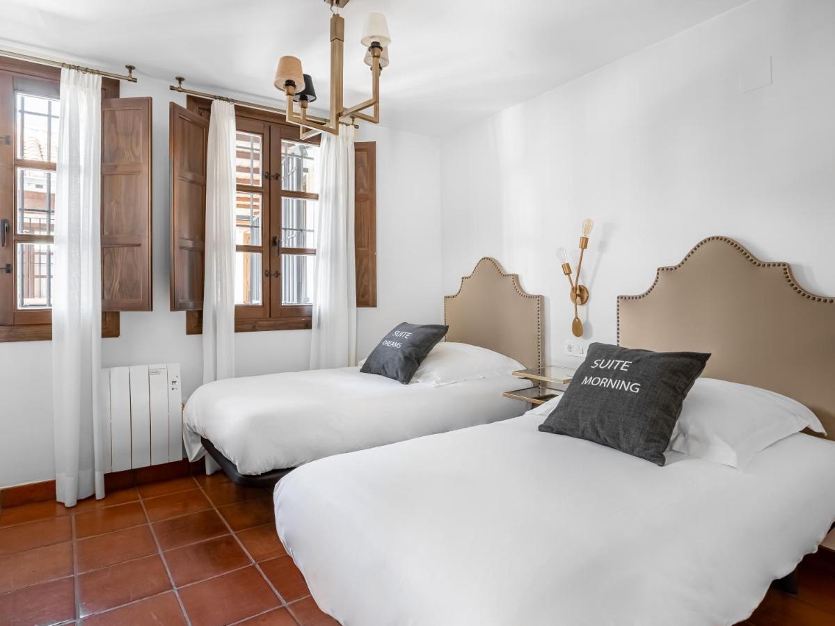 Limehome Granada Calle Santa Ana 외부 사진