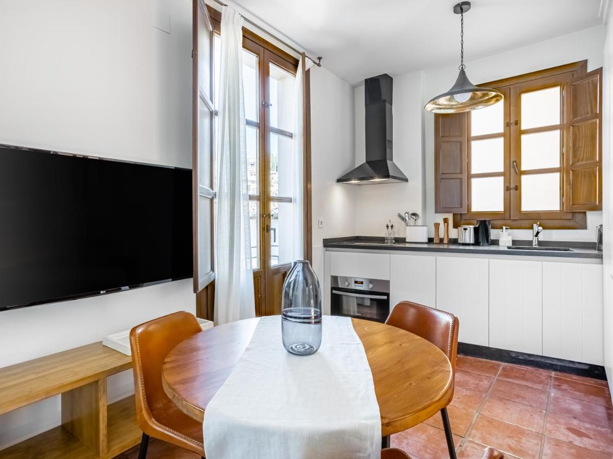 Limehome Granada Calle Santa Ana 외부 사진