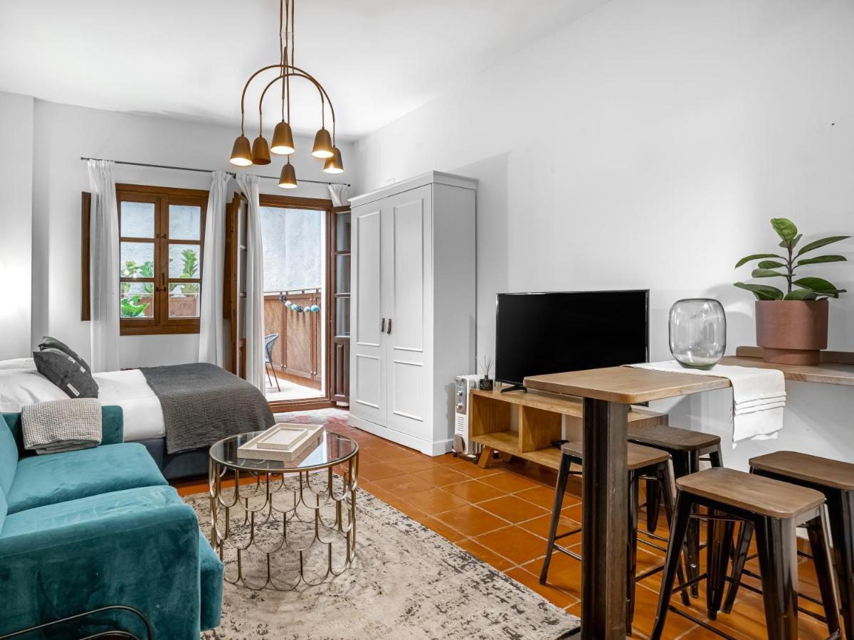 Limehome Granada Calle Santa Ana 외부 사진